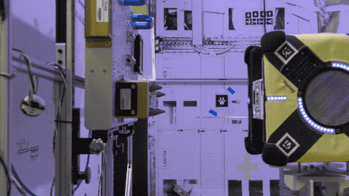 space bee landing to recharge